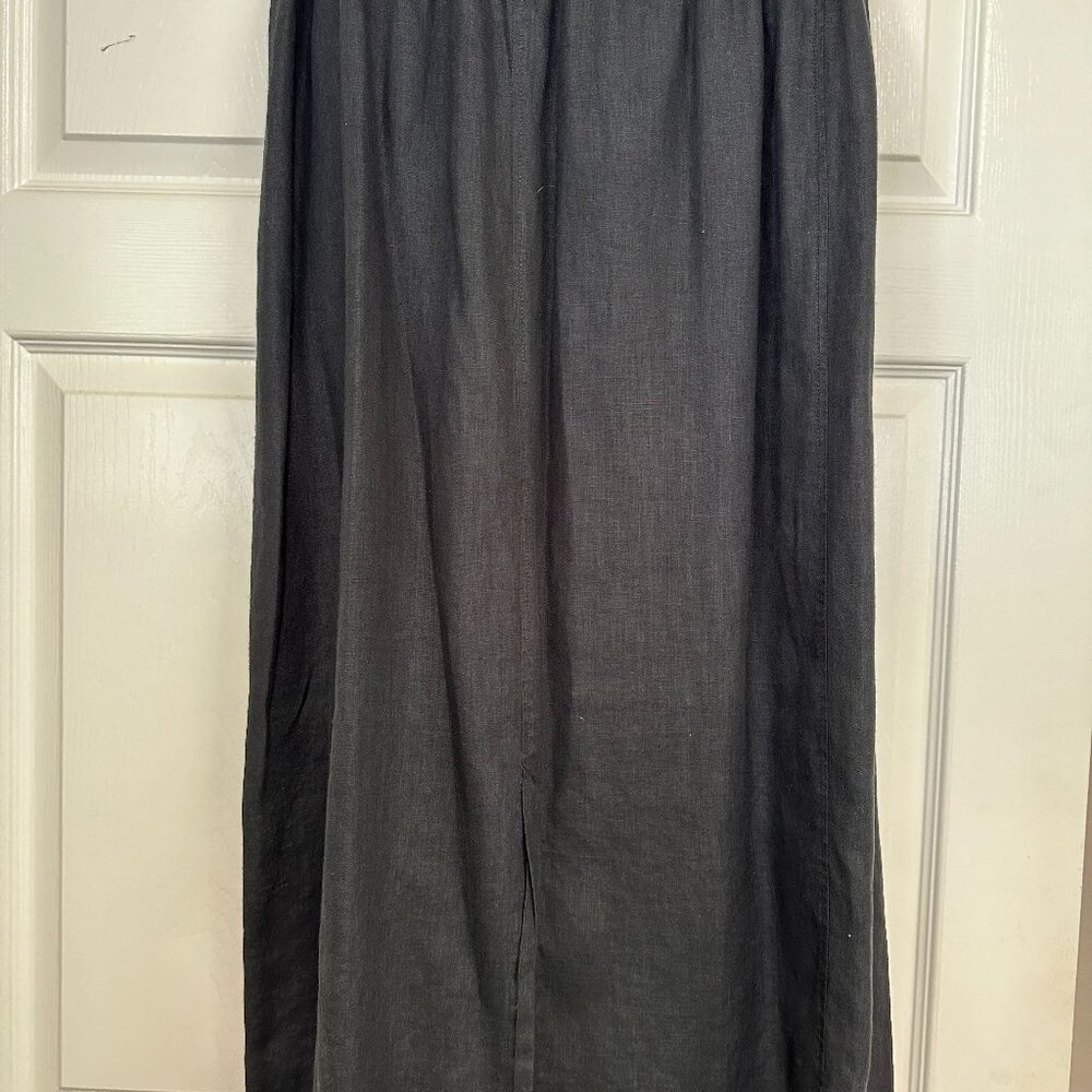 Flax long black linen skirt Size Large Like New